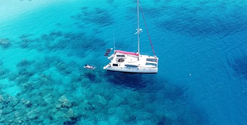 Sailing catamaran Casa Binaca in Tuamotus